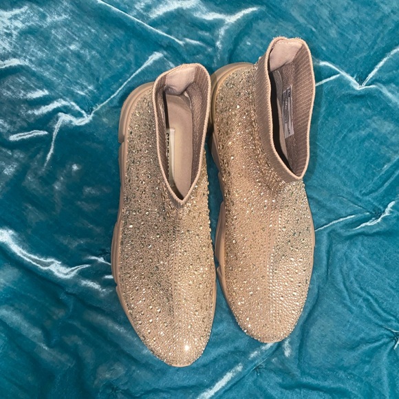 Steve Madden sock shoe - Picture 2 of 6